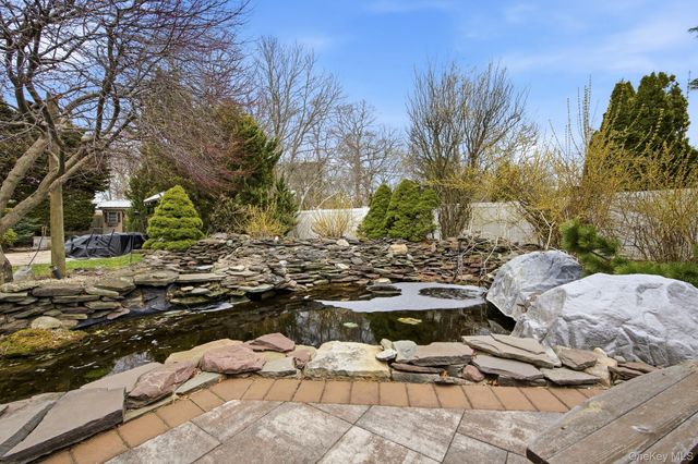 13 Laurel Lane, Shirley, NY 11967