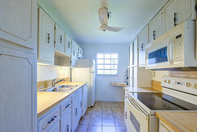 14412 Canalview Drive C, Delray Beach, FL 33484