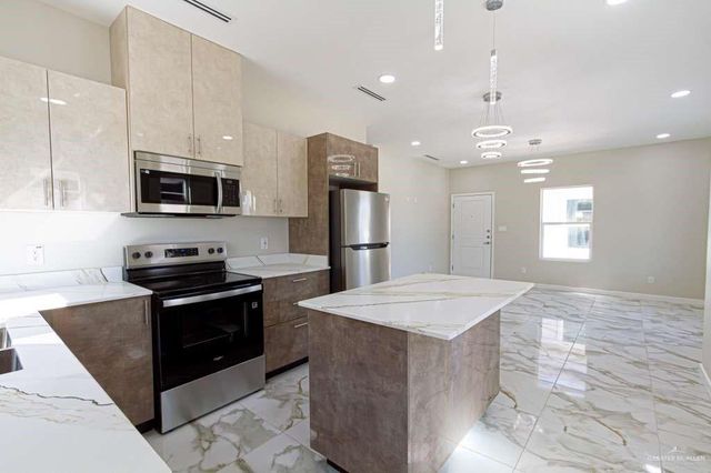 409 N Emerald Avenue, Edinburg, TX 78541