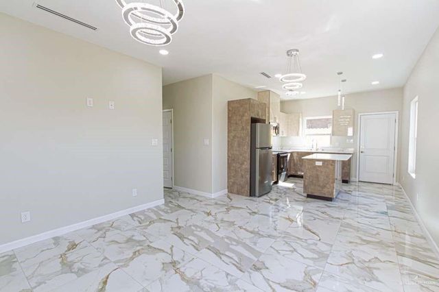 409 N Emerald Avenue, Edinburg, TX 78541