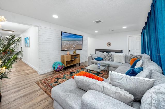 3527 1ST AVENUE S, St Petersburg, FL 33711