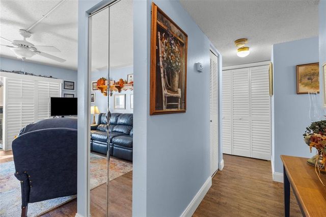 3970 37TH STREET S 14, St Petersburg, FL 33711