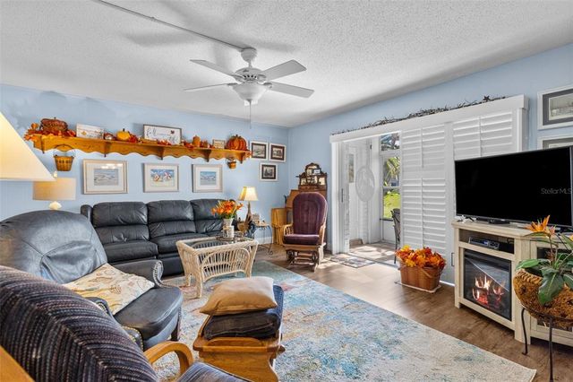3970 37TH STREET S 14, St Petersburg, FL 33711