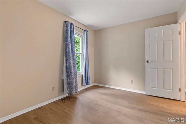 6501 Suson Oaks Drive, St Louis, MO 63128