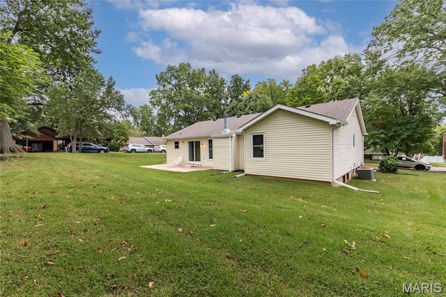 6501 Suson Oaks Drive, St Louis, MO 63128