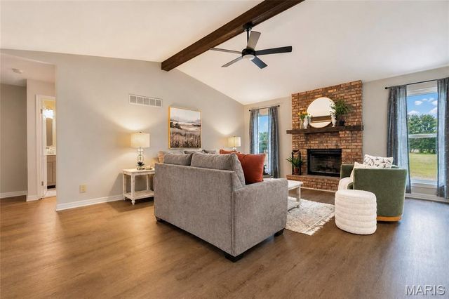 6501 Suson Oaks Drive, St Louis, MO 63128