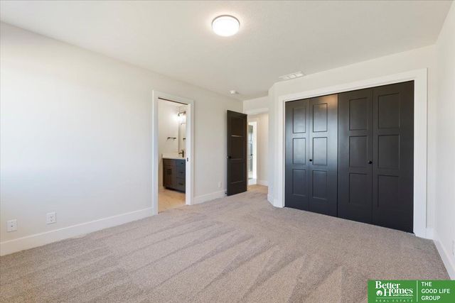 5717 N 198th Street, Elkhorn, NE 68022