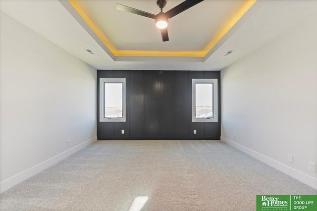 5717 N 198th Street, Elkhorn, NE 68022