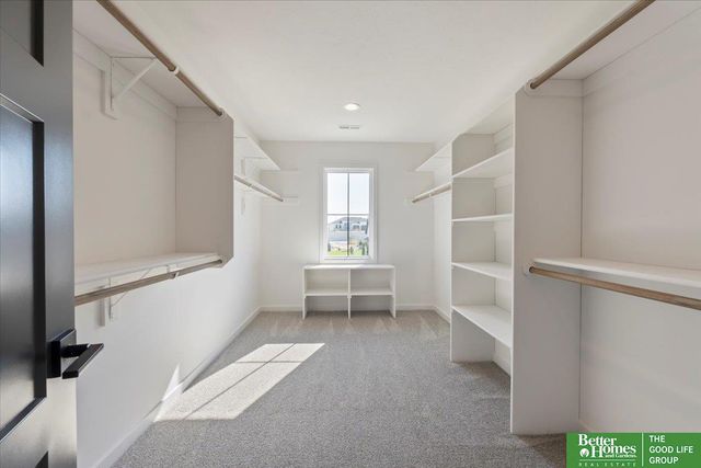 5717 N 198th Street, Elkhorn, NE 68022