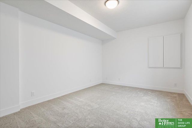 5717 N 198th Street, Elkhorn, NE 68022