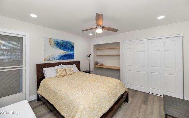 5221 N 24TH Street 106, Phoenix, AZ 85016