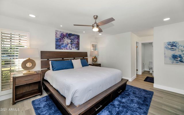 5221 N 24TH Street 106, Phoenix, AZ 85016