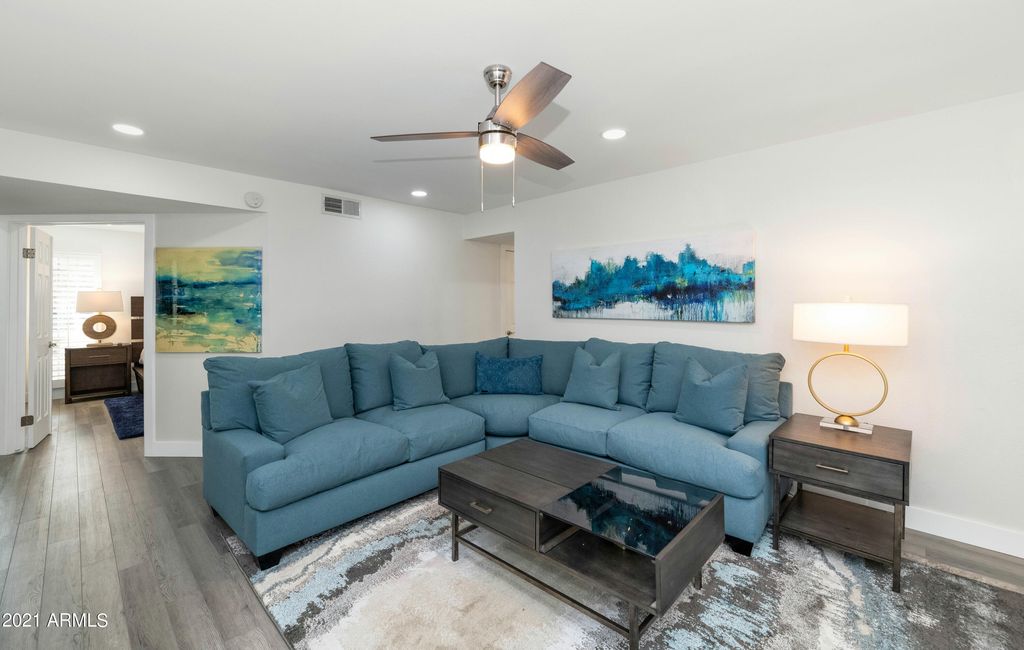 5221 N 24TH Street 106, Phoenix, AZ 85016