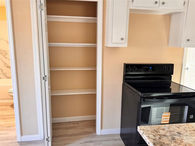 2820 Moore Avenue, Bay City, TX 77414