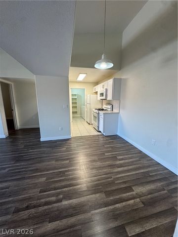 7885 West Flamingo Road 2059, Las Vegas, NV 89147