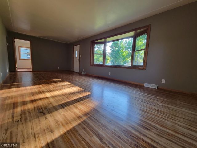 504 S Rum River Drive, Princeton, MN 55371