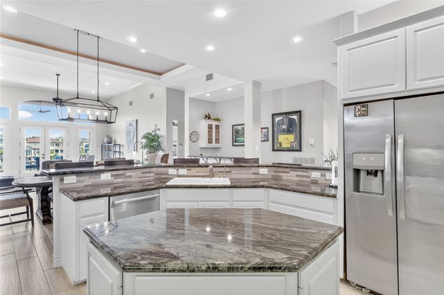 223 Dominion DR, Horseshoe Bay, TX 78657
