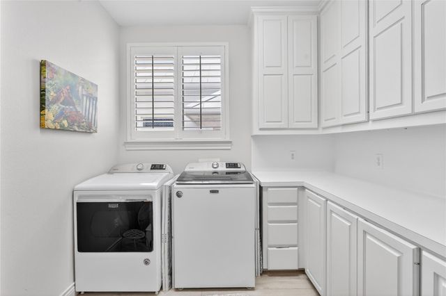223 Dominion DR, Horseshoe Bay, TX 78657