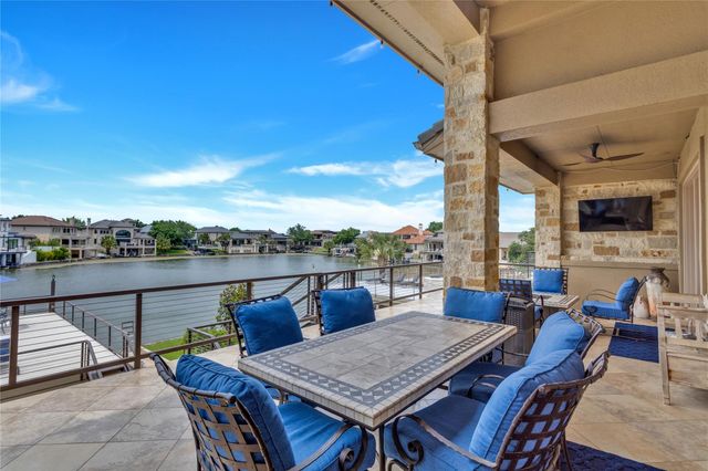 223 Dominion DR, Horseshoe Bay, TX 78657