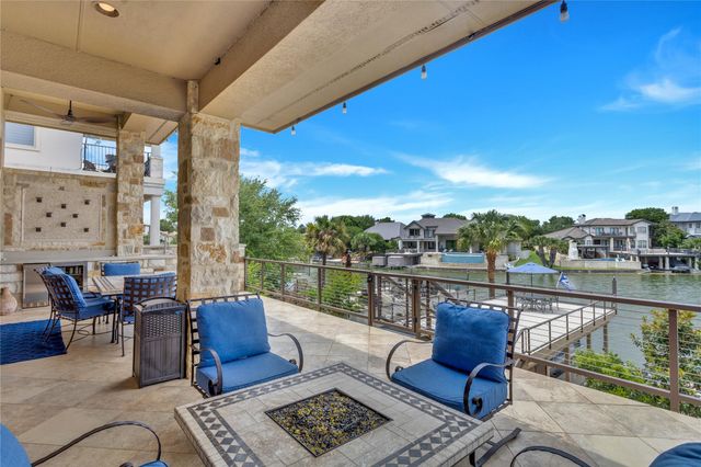 223 Dominion DR, Horseshoe Bay, TX 78657