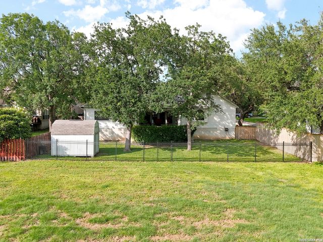 2854 BENT TREE DR, Schertz, TX 78154