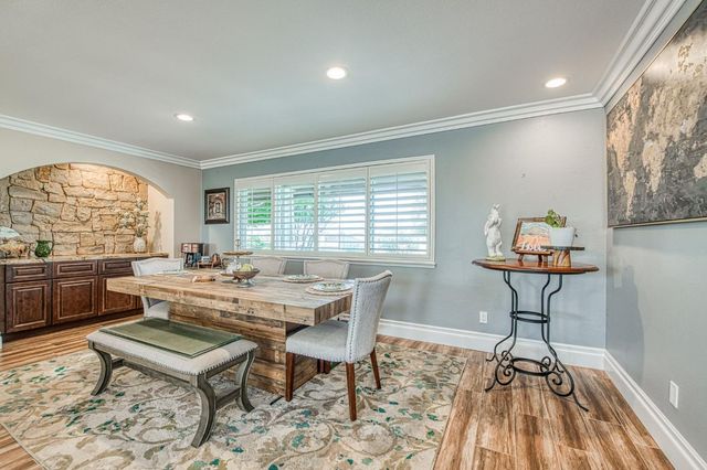 5650 S De Wolf Ave, Fowler, CA 93625