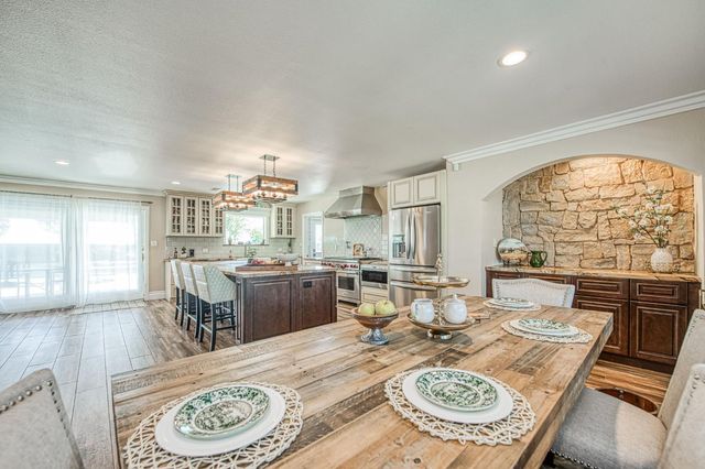 5650 S De Wolf Ave, Fowler, CA 93625