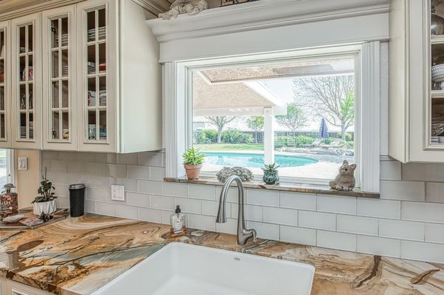 5650 S De Wolf Ave, Fowler, CA 93625