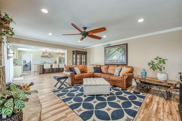 5650 S De Wolf Ave, Fowler, CA 93625