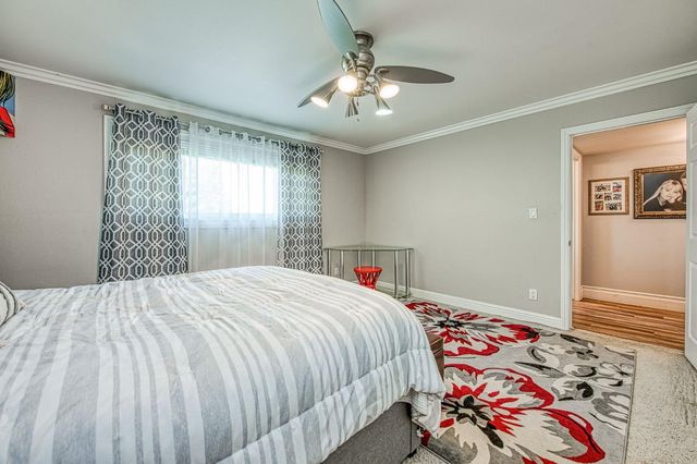 5650 S De Wolf Ave, Fowler, CA 93625