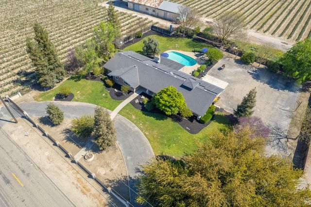 5650 S De Wolf Ave, Fowler, CA 93625