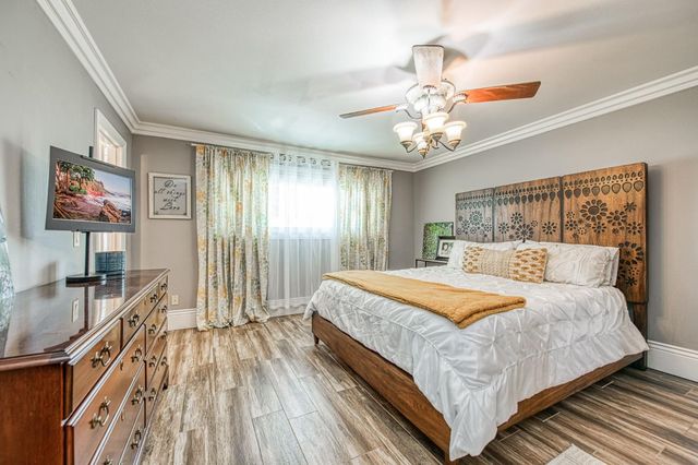 5650 S De Wolf Ave, Fowler, CA 93625