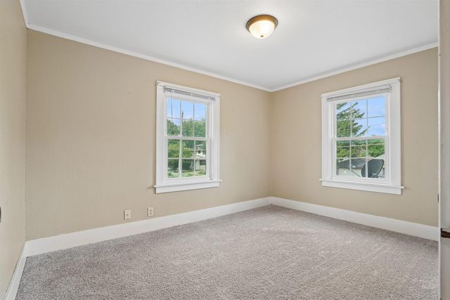 125 Home Park Boulevard, Waterloo, IA 50701