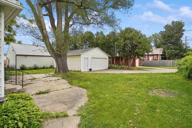 125 Home Park Boulevard, Waterloo, IA 50701