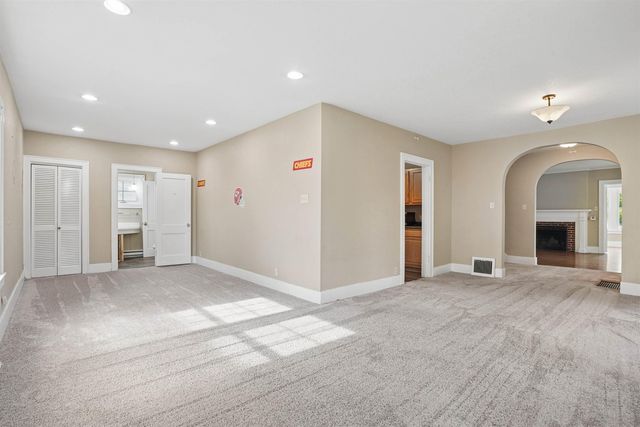 125 Home Park Boulevard, Waterloo, IA 50701