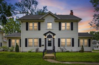 125 Home Park Boulevard, Waterloo, IA 50701