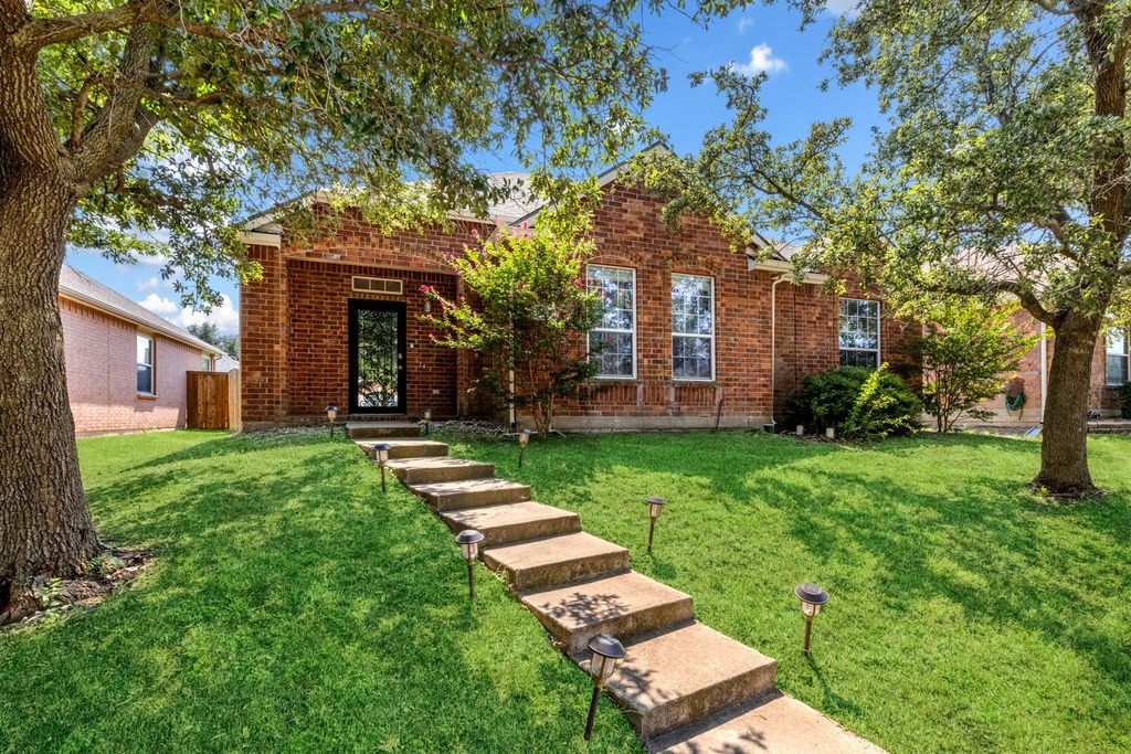 1526 Cliff Creek Drive, Allen, TX 75002