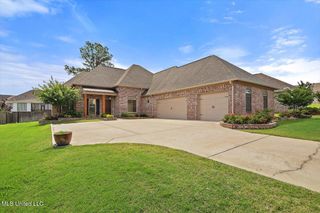 142 Camden Lake Drive, Madison, MS 39110