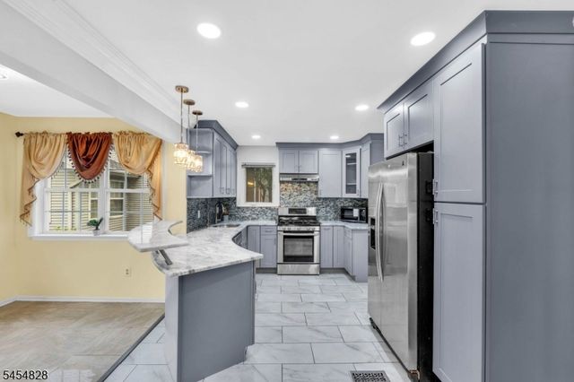 76 Whitehead Road, Bridgewater Twp., NJ 08807