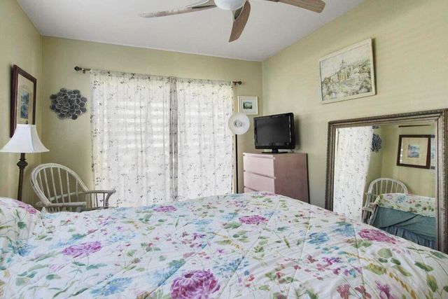 2920 Lake Osborne Drive 103, Lake Worth Beach, FL 33461