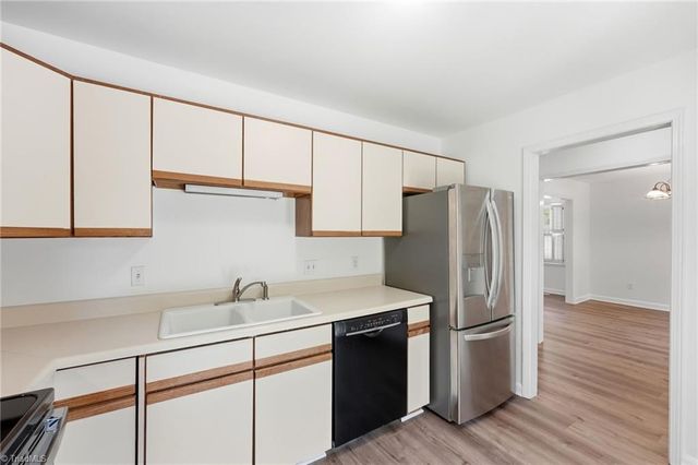 1121 Sherwood Drive 10, Burlington, NC 27215