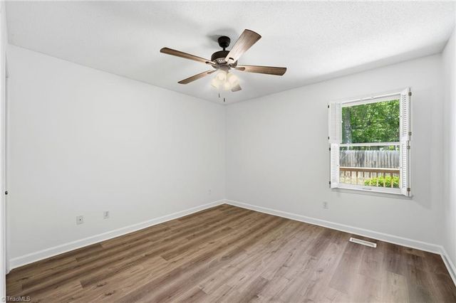 1121 Sherwood Drive 10, Burlington, NC 27215