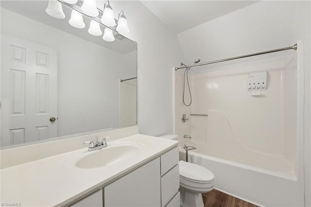 1121 Sherwood Drive 10, Burlington, NC 27215