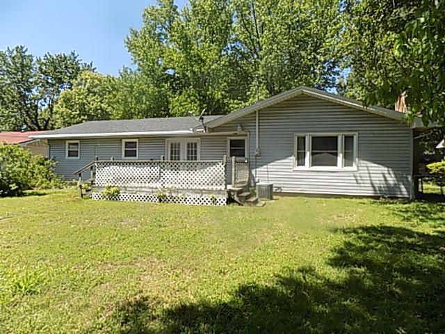 1634 S St Charles Avenue, Springfield, MO 65804