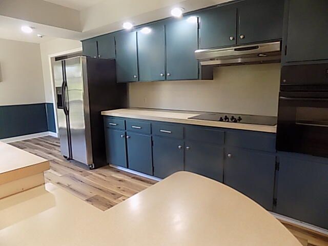 1634 S St Charles Avenue, Springfield, MO 65804