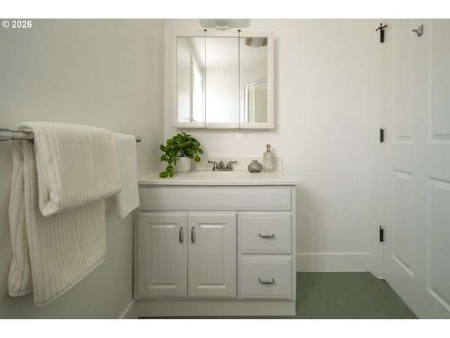 4057 N BORTHWICK Ave, Portland, OR 97227