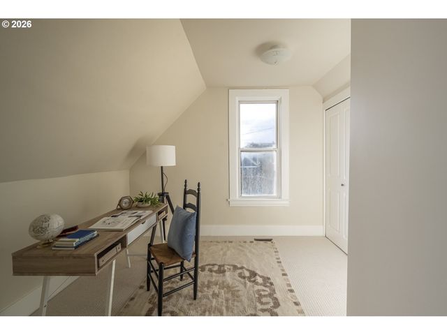 4057 N BORTHWICK Ave, Portland, OR 97227