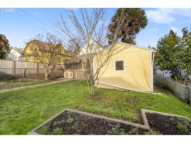 4057 N BORTHWICK Ave, Portland, OR 97227
