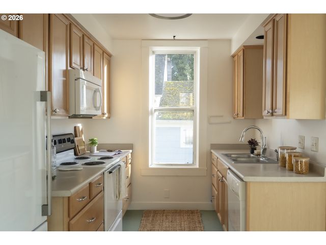 4057 N BORTHWICK Ave, Portland, OR 97227