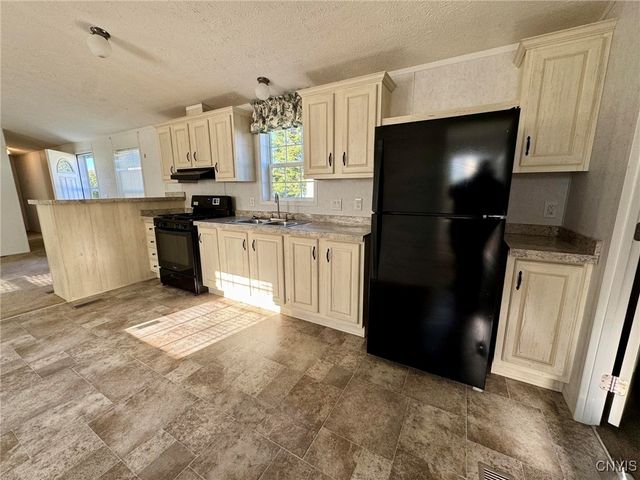 316 Mary St, Frankfort, NY 13340